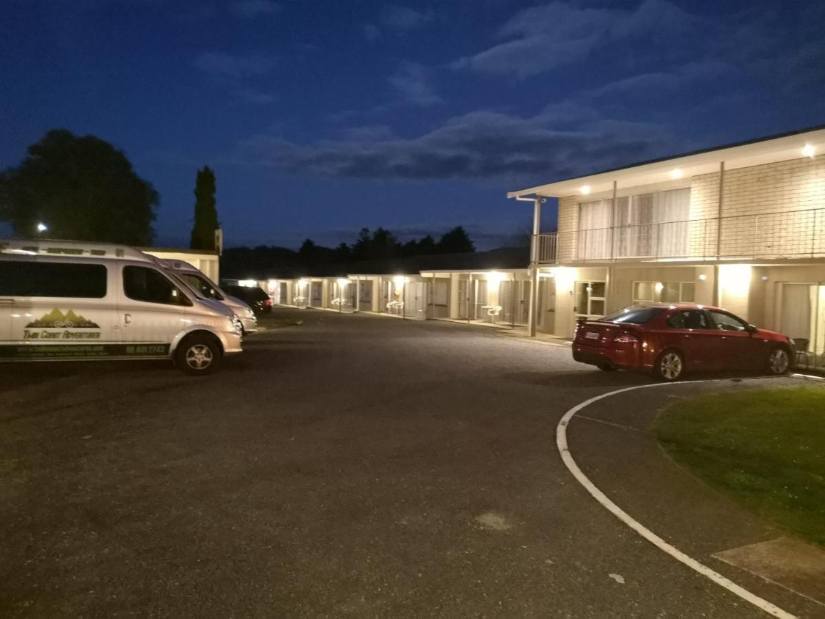 Twin Coast Adventures Motel Kaikohe ภายนอก รูปภาพ